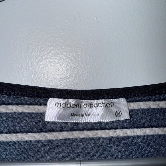 Striped Modern Attraction Womens Top 3XL - Picture 3 of 6